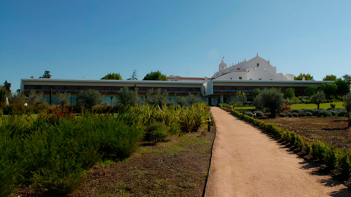 Evora: Convento do Espinheiro Historic Hotel